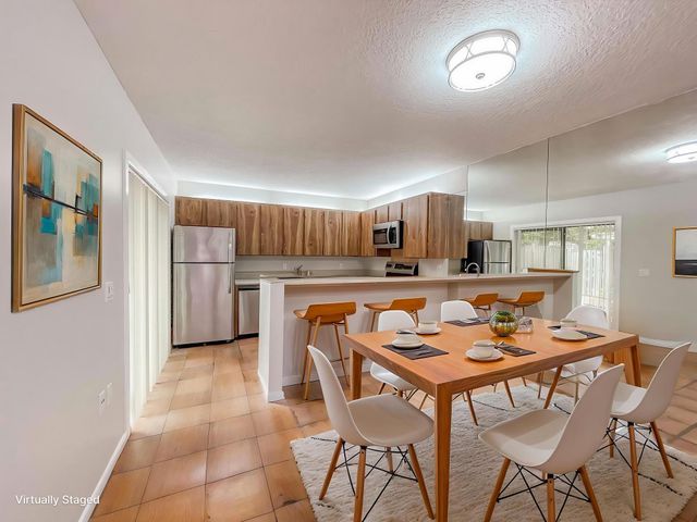 317 3rd Lane, Palm Beach Gardens, FL 33418