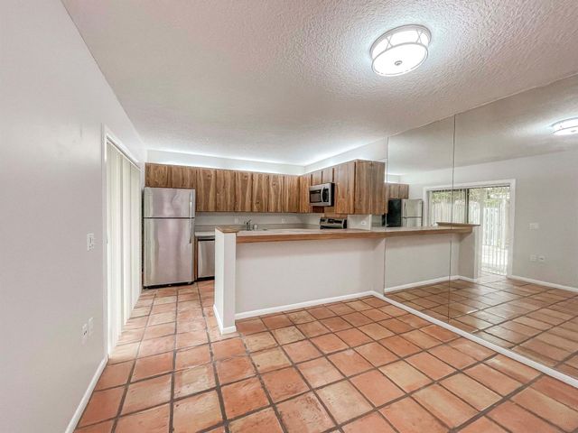 317 3rd Lane, Palm Beach Gardens, FL 33418