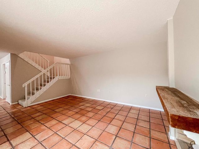 317 3rd Lane, Palm Beach Gardens, FL 33418