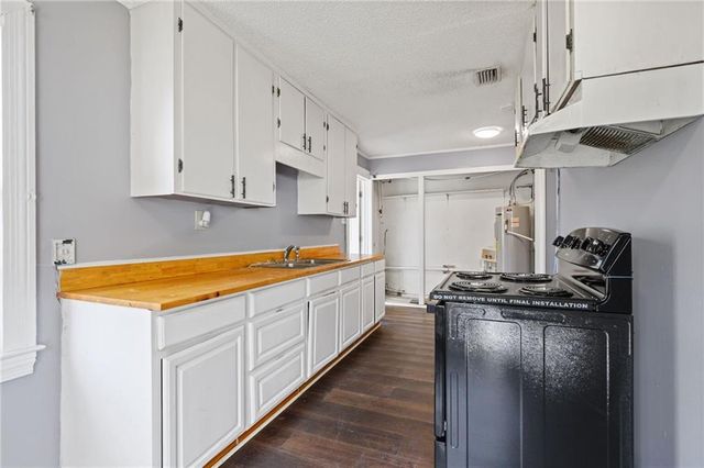 3128 Club House Road, Mobile, AL 36605