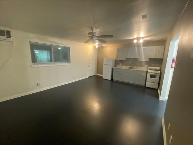 219 West Alabama 05, Houston, TX 77006