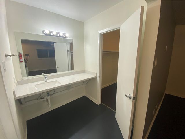 219 West Alabama 05, Houston, TX 77006