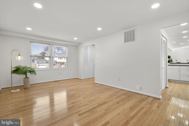 108 N GARFIELD RD, Sterling, VA 20164