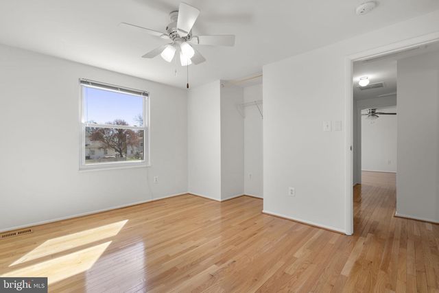 108 N GARFIELD RD, Sterling, VA 20164