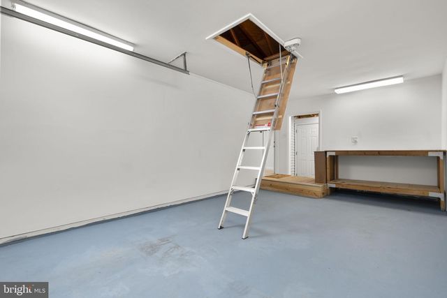 108 N GARFIELD RD, Sterling, VA 20164