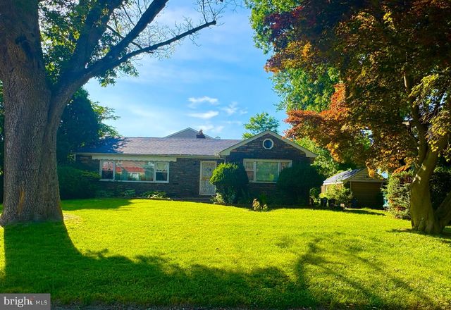 1021 E VERNON RD, Philadelphia, PA 19150