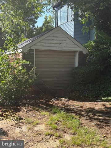 1021 E VERNON RD, Philadelphia, PA 19150