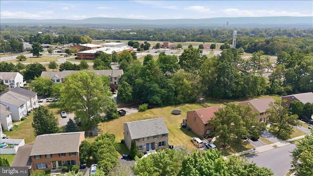 1200 FAIRCHILD AVE, Hagerstown, MD 21742