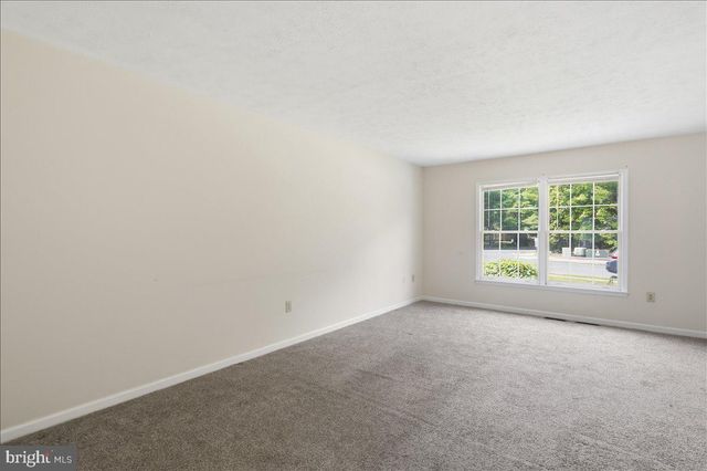 1200 FAIRCHILD AVE, Hagerstown, MD 21742