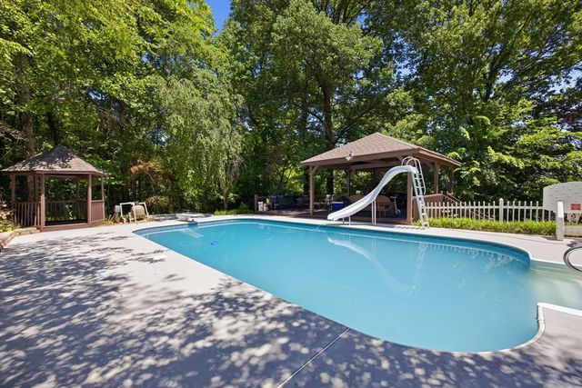 114 Paddle Wheel Court, Cohutta, GA 30710
