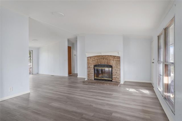 16461 Hill Country Drive, Conroe, TX 77302