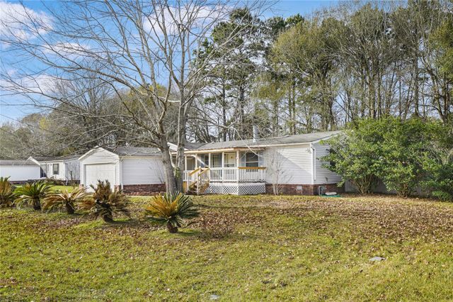 16461 Hill Country Drive, Conroe, TX 77302