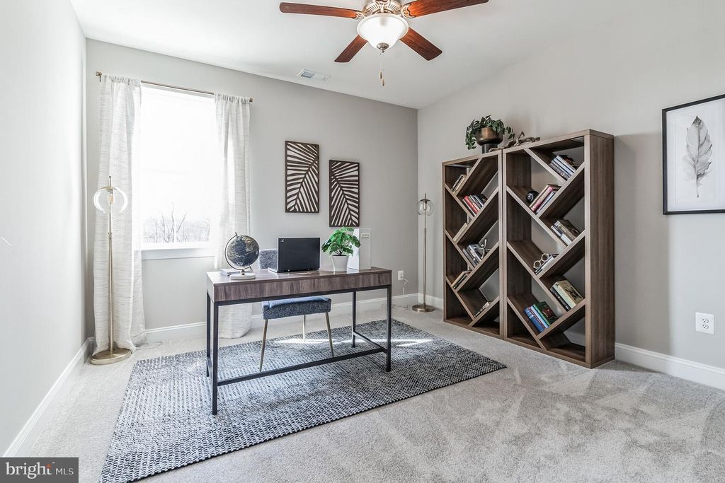 Image 7 of property listing at 404 BOLD RULER CT #204, Havre De Grace, MD 21078