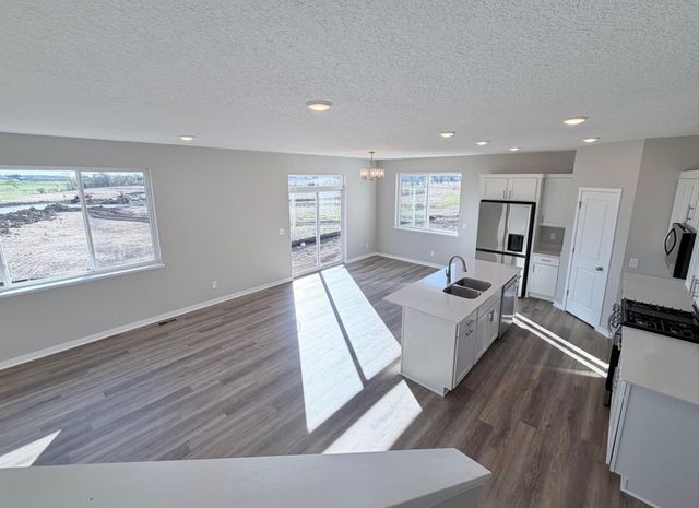 3171 Jandura Avenue NE, Saint Michael, MN 55376