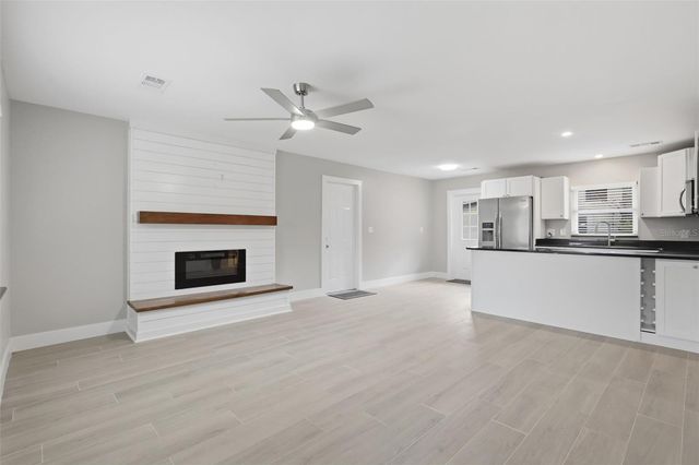 550 E MINNESOTA AVENUE, Orange City, FL 32763