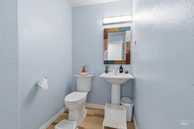 7781 Redmon Rd, Caldwell, ID 83607