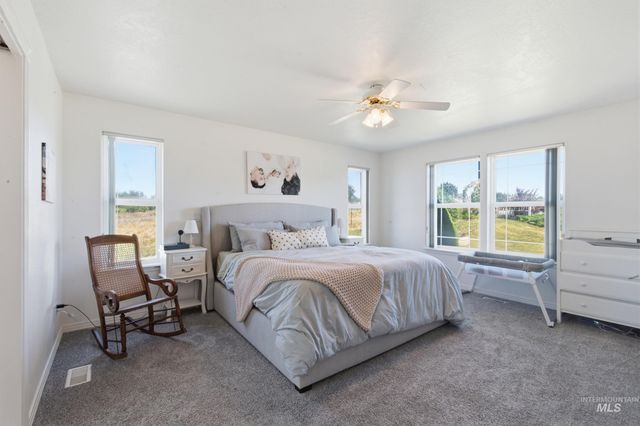 7781 Redmon Rd, Caldwell, ID 83607