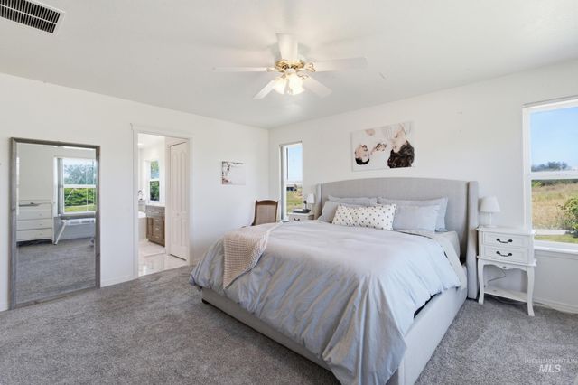 7781 Redmon Rd, Caldwell, ID 83607