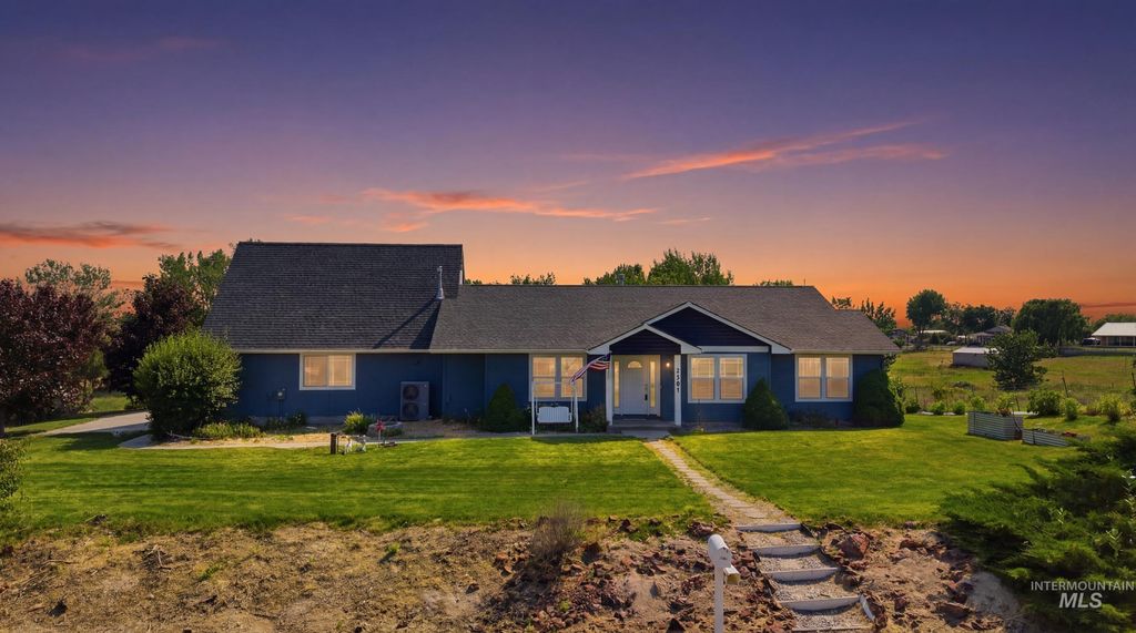 7781 Redmon Rd, Caldwell, ID 83607