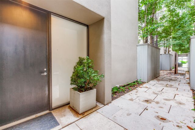 4335 Travis Street, Dallas, TX 75205