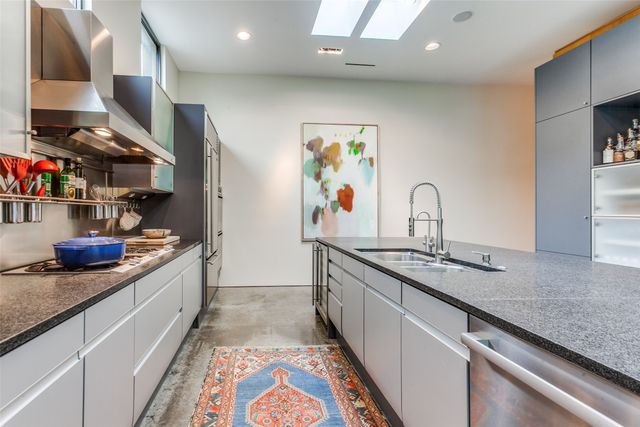 4335 Travis Street, Dallas, TX 75205