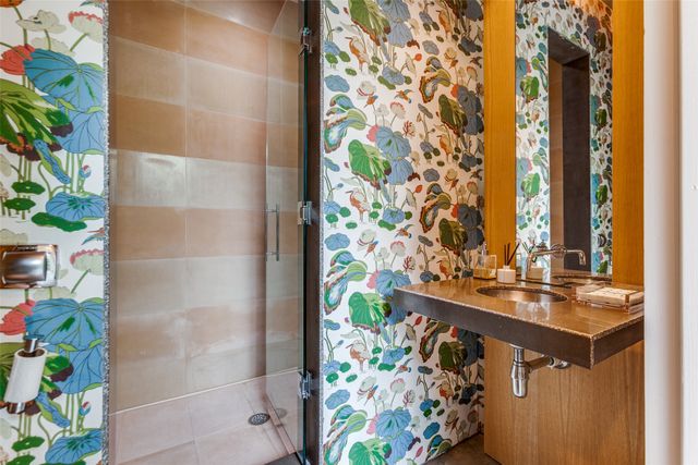 4335 Travis Street, Dallas, TX 75205