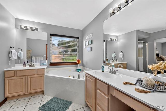 9543 Easy Street, Hillsboro, MO 63050