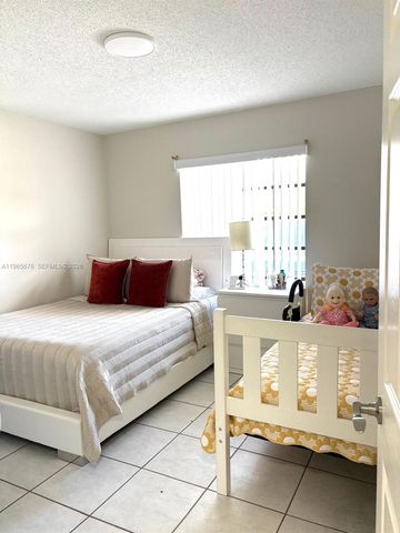 13202 SW 12th Ln, Miami, FL 33184