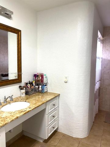 13202 SW 12th Ln, Miami, FL 33184