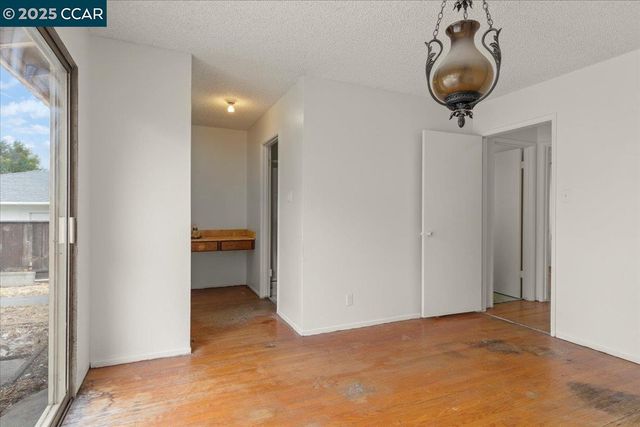 2715 Killarney Dr, San Pablo, CA 94806