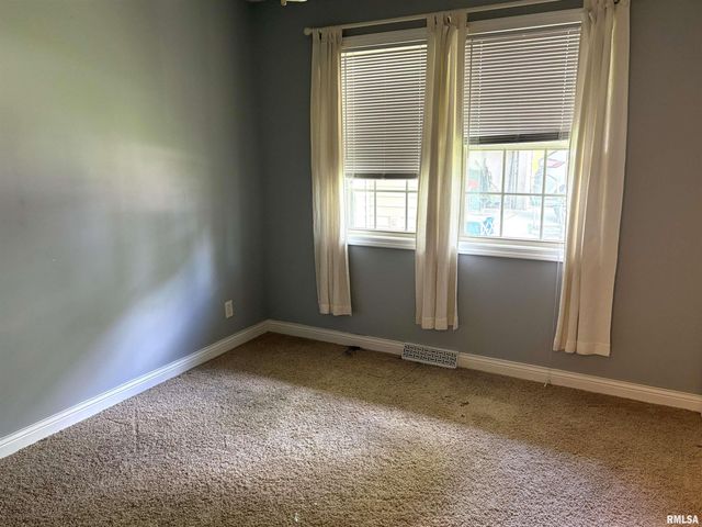 417 W MONROE Street, Metamora, IL 61548