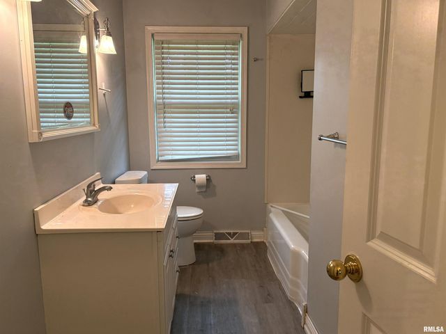 417 W MONROE Street, Metamora, IL 61548