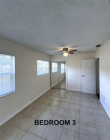 5682 63RD LANE N, St Petersburg, FL 33709