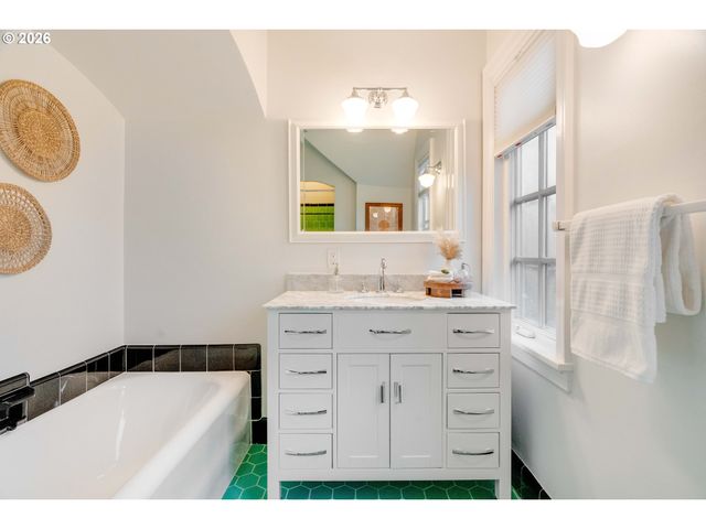 6820 Se 29TH Ave, Portland, OR 97202