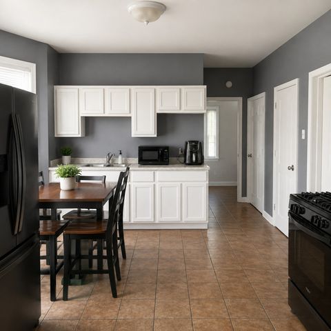 10232 S Indiana Avenue, Chicago, IL 60628