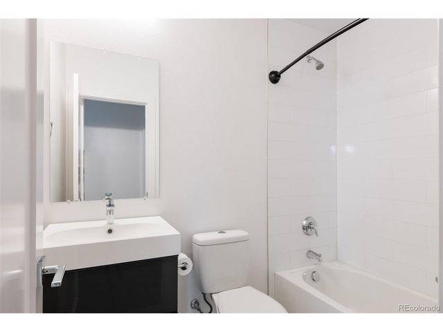 845 S Logan St, Denver, CO 80209
