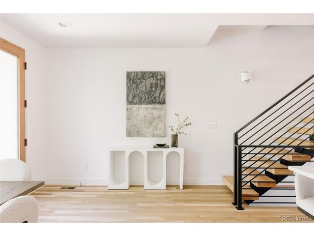 845 S Logan St, Denver, CO 80209