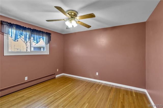 5065 Salt Rd, Clarence, NY 14031