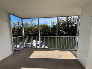 3660 NE 166th St 215, North Miami Beach, FL 33160