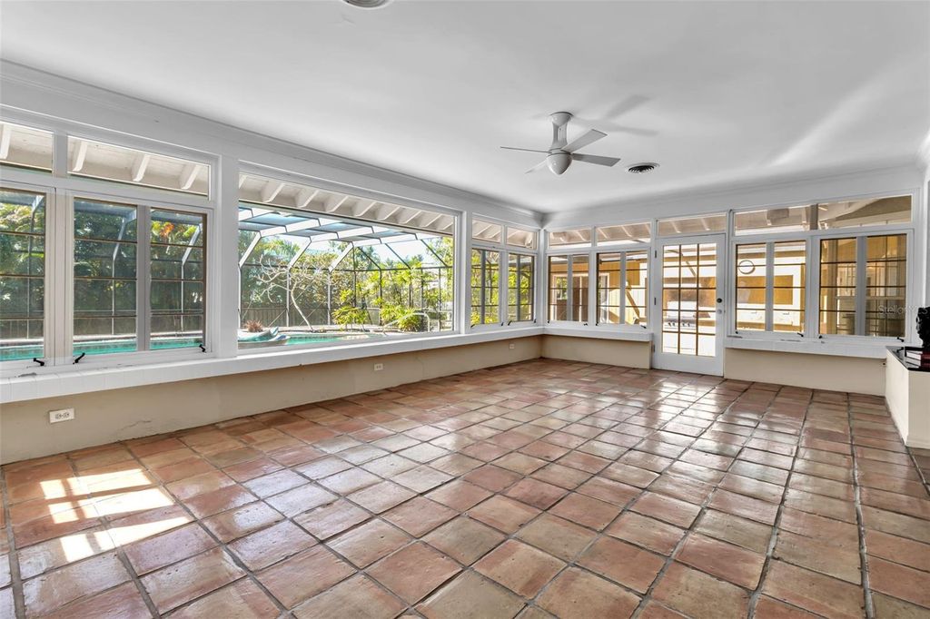 Image 17 of property listing at 1714 SOUTH DRIVE, Sarasota, FL 34239