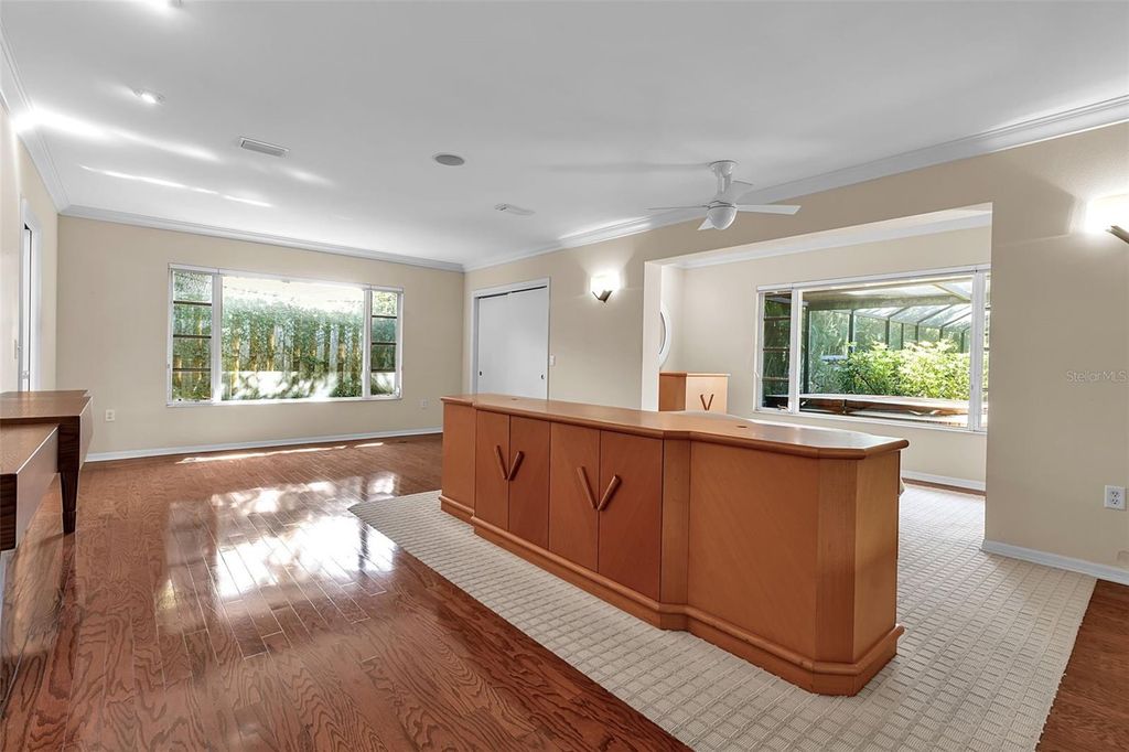 Image 40 of property listing at 1714 SOUTH DRIVE, Sarasota, FL 34239