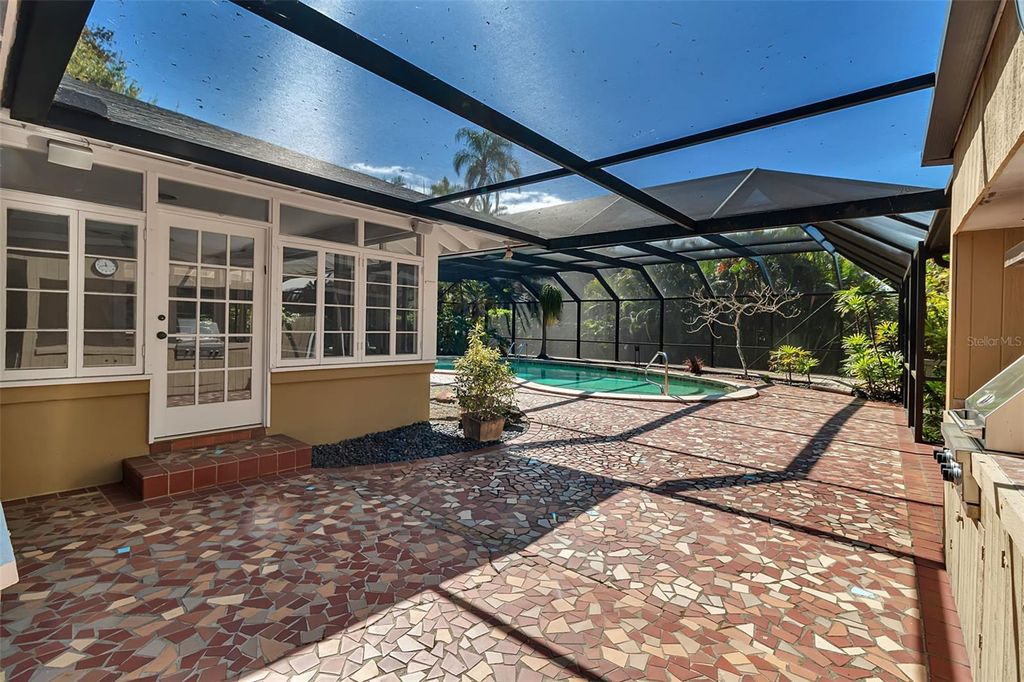 Image 50 of property listing at 1714 SOUTH DRIVE, Sarasota, FL 34239