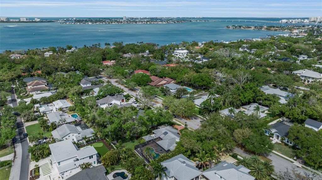 Image 63 of property listing at 1714 SOUTH DRIVE, Sarasota, FL 34239