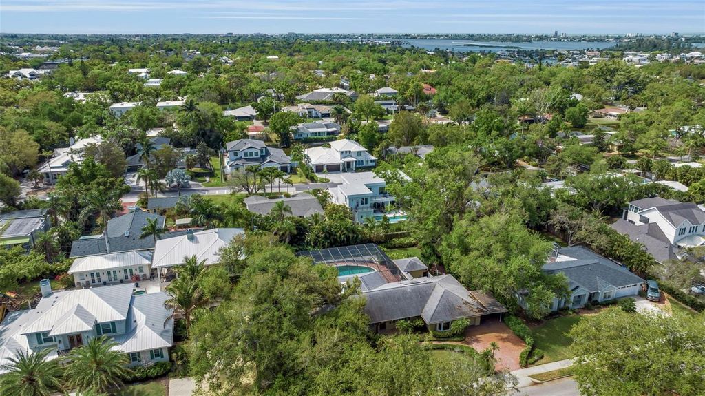 Image 64 of property listing at 1714 SOUTH DRIVE, Sarasota, FL 34239