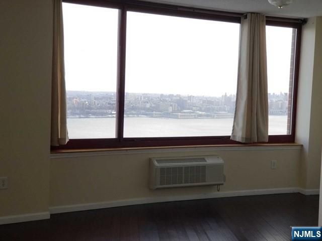 100 Old Palisade Road 2905, Fort Lee, NJ 07024