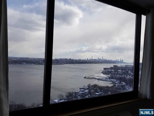 100 Old Palisade Road 2905, Fort Lee, NJ 07024