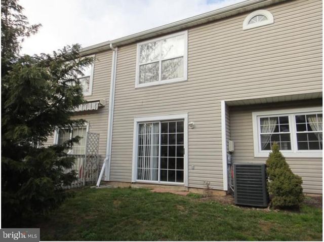 1505 POTTERS PLACE, Holland, PA 18966