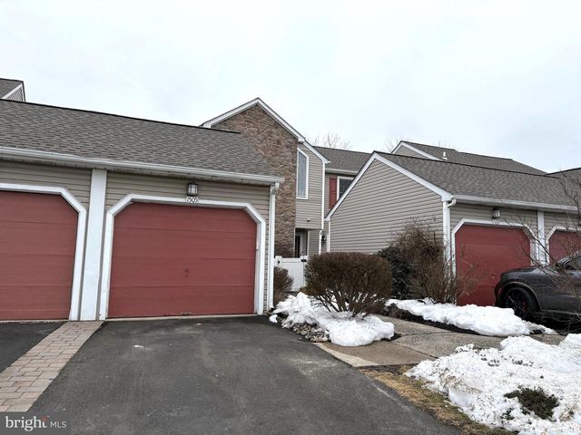 1505 POTTERS PLACE, Holland, PA 18966