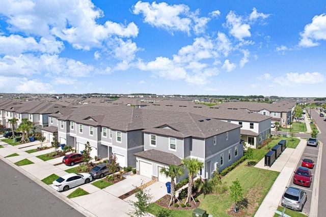 10263 TRUMPET HONETSUCKLE WAY, San Antonio, FL 33576