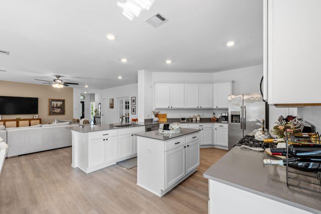 9907 Summer Peony Court, Baytown, TX 77521